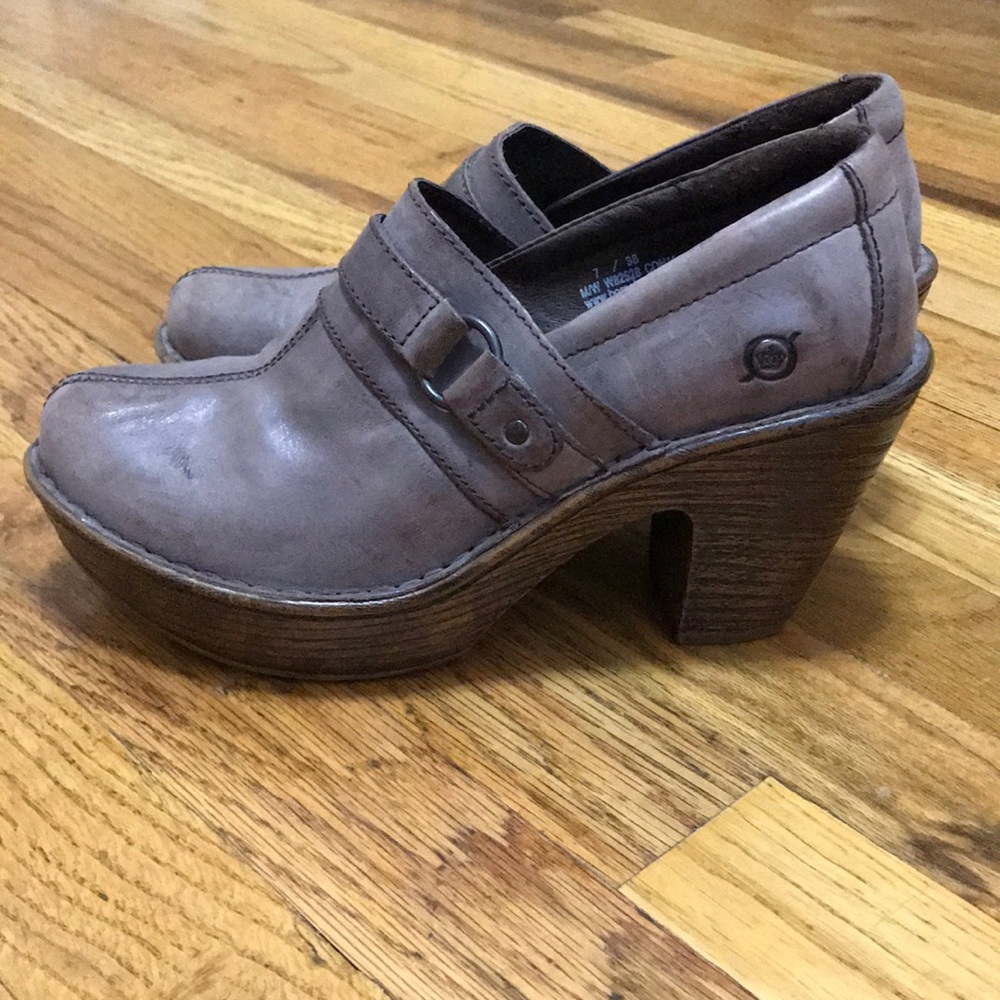 Born heeled slip on